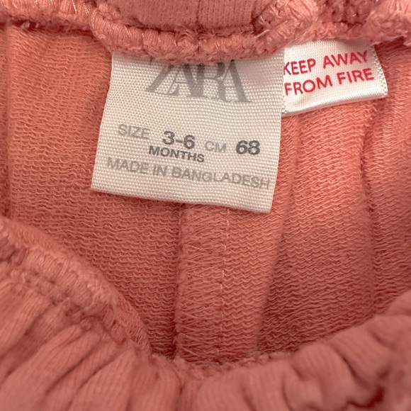 Zara Pants - Picture 2 of 3